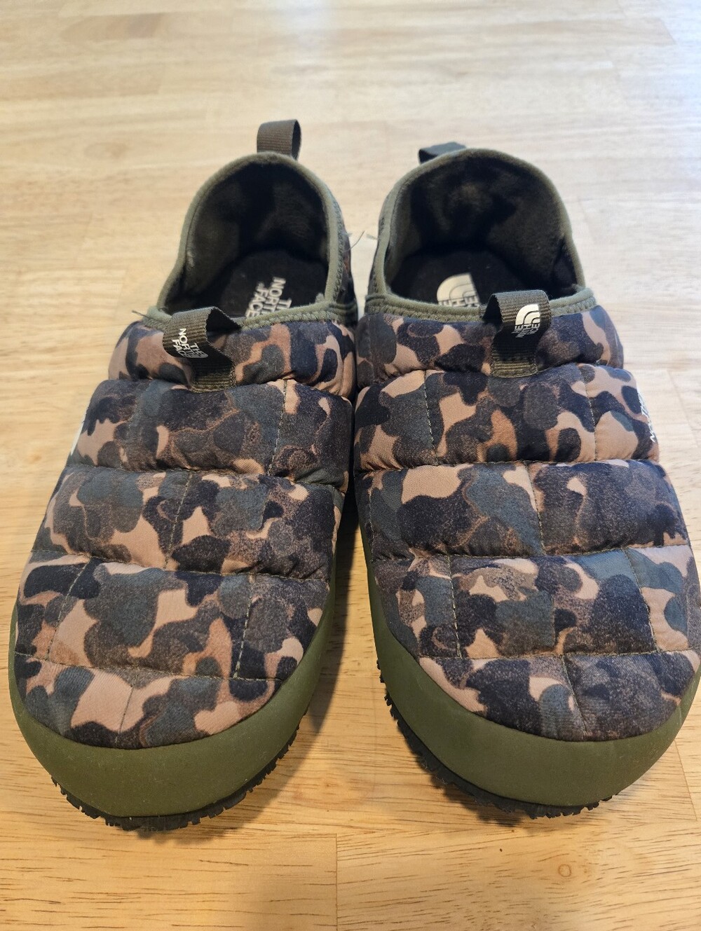 The North Face ThermoBall Traction Mule V Camo – Size 7